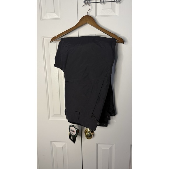 L.L. Bean Pants - LL BEAN Women's Snow Pants Size Large NWT‎ Black Inseam 30 Waist 18 Laying Flat